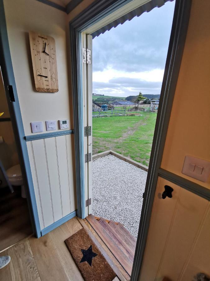 Toms Hut And Robins Rest Shepherd Huts Near Wadebridge Esterno foto