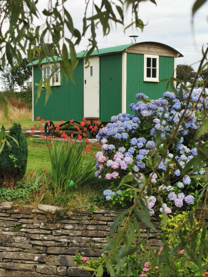 Toms Hut And Robins Rest Shepherd Huts Near Wadebridge Esterno foto