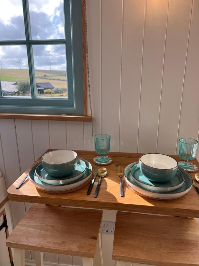 Toms Hut And Robins Rest Shepherd Huts Near Wadebridge Esterno foto